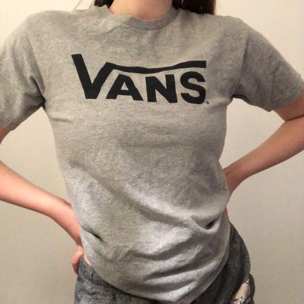 Grey vans tee